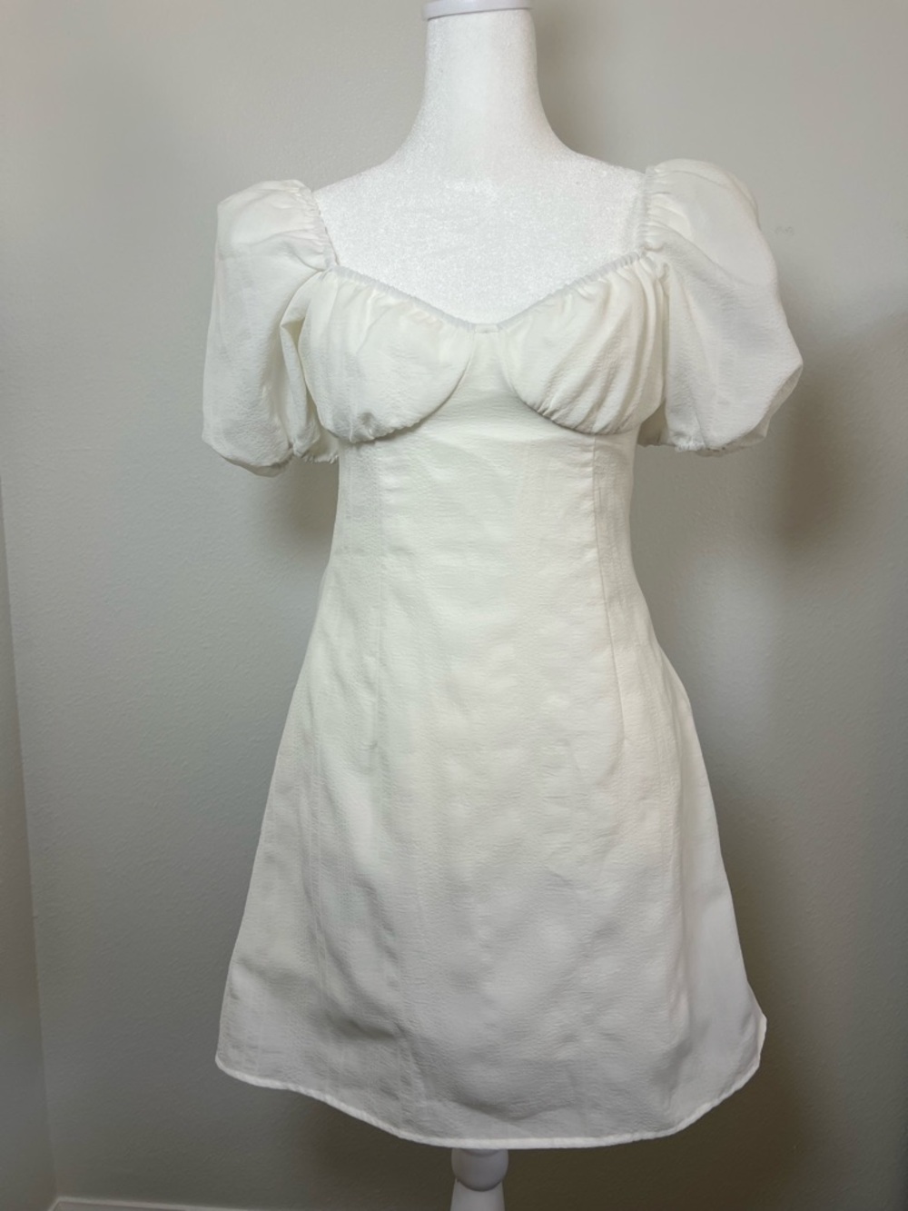 [H&M] White Puff-Sleeve Mini Dress